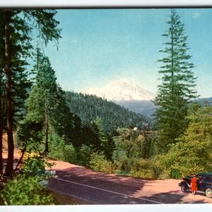 Carte postale Union Oil 76 Essence 1939 Mt Shasta US 99 Highway CA Femmes & Vieille voiture