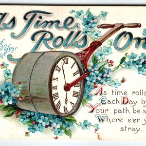 Carte postale du Nouvel An, réveil à mesure que le temps passe sur des fleurs bleues en relief BB London