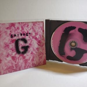 Garbage Self Titled CD Album Almo Sounds AMSD-80004 Alternative NO Back  Insert Unique Gift