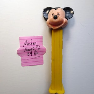 Vintage Mickey Mouse Pez Dispenser - Yellow Stem Hong Kong 3.942 683 Disney