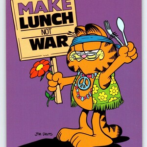 Carte postale hollandaise Garfield, hippie groovy mod chat, faire le déjeuner, pas la guerre Jim Davis 1978