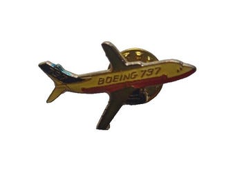 Vintage Boeing 737 Enamel Badge Pin – Aviation Collector Memorabilia