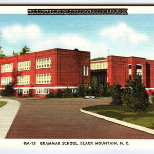 Carte postale en lin Black Mountain North Carolina Building School vintage
