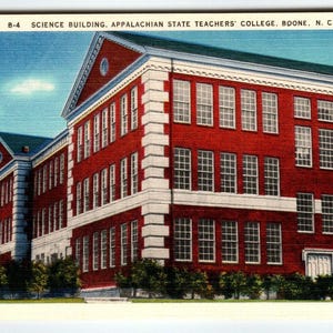 Wissenschaft Gebäude Applachian State College Boone North Carolina Leinen-Postkarte