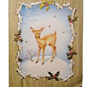 Weihnachtskarte 1940's Reindeer Cute Deer Embossed Stechpalme Sterne Schnee