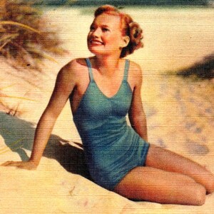 Bade-Badeanzug-blonde Frauen am Strand-Leinenpostkarten-Weinlese ungepostetes Asheville einzigartiges Geschenk
