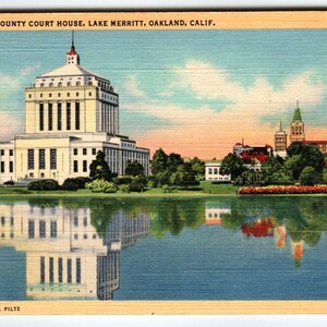 Alameda County Court House Lake Merritt Oakland California Linen Postcard 1940s