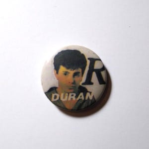 Duran Duran Roger Taylor Vintage R Badge Button Pinback Pop Rock New Wave 1"