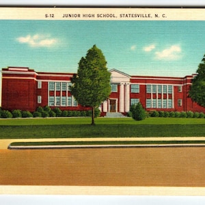 Junior High School Building Statesville North Carolina Carte postale en lin vintage NC
