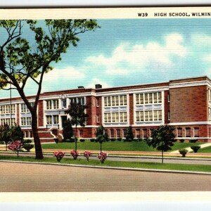 Carte postale en lin High School Building Wilmington en Caroline du Nord, cadeau unique vintage NC inutilisé
