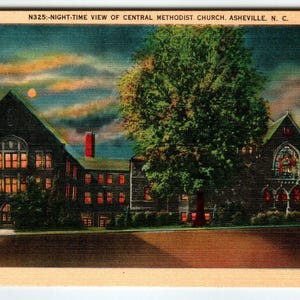 Carte postale en lin avec vue nocturne de l'église méthodiste centrale d'Asheville en Caroline du Nord, cadeau unique