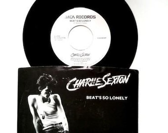 アート・デザイン・音楽 45 RPM: Visual History of the Seven-Inch 45RPM. A Visual History of the Seven-inch Record Edited by Spencer