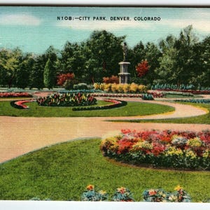 City Park Statue Flowers Denver Colorado Carte postale en lin vintage Carte postale inutilisée