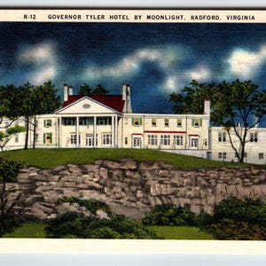 Governor Tyler Hotel By Moonlight Radford Virginia Carte postale en lin, cadeau unique Lune