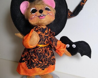 Annalee Mouse Witch Artist Doll Halloween 8-Inch Handcrafted