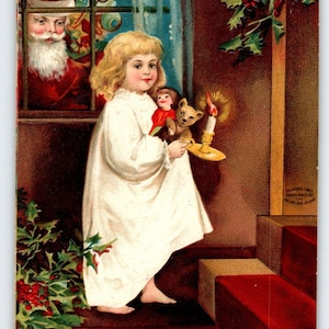 Weihnachtsmann-Weihnachtspostkarte Ellen Clapsaddle Girl angezündete Kerze durch Treppe