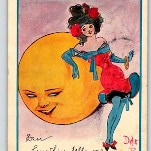 Carte postale fantastique Dwig Lady se penche sur la grande lune, visage humain, rose anthropomorphe 21, cadeau unique