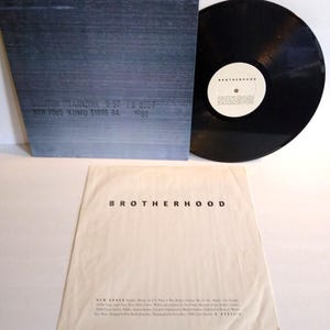 New Order Brotherhood Vinyl LP Record 1986 US Qwest 9 25511-1 First Press Inner