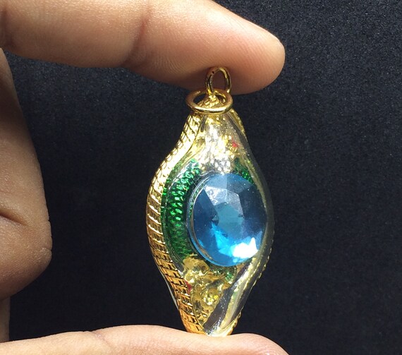 Naga Eye Amber Gem Pendant Talisman Thai Amulet Luck Love Charm Powerful Wealth