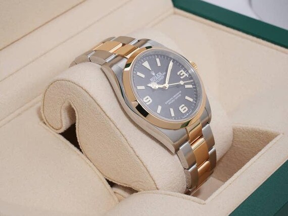 Rolex Explorer 36  Reference 124273Used - image 3