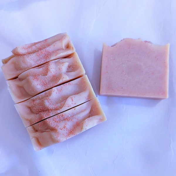 Natural Rose Soap Bar With Cow Milk, Honey, Vitamin E, Jojoba Beads, Shea Butter, Evening Primrose Oil