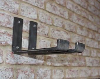 Handmade Steel Scaffold Board Brackets: Heavy Duty Industrial Shelving