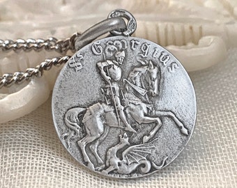 Médaille de Saint Georges en Argent massif 925 design antique Saint George medal, 925 sterling silver antique design