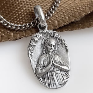 The virgin Mary of the poor Medal New product, Antique style 925 Sterling Silver, French Professional entreprise