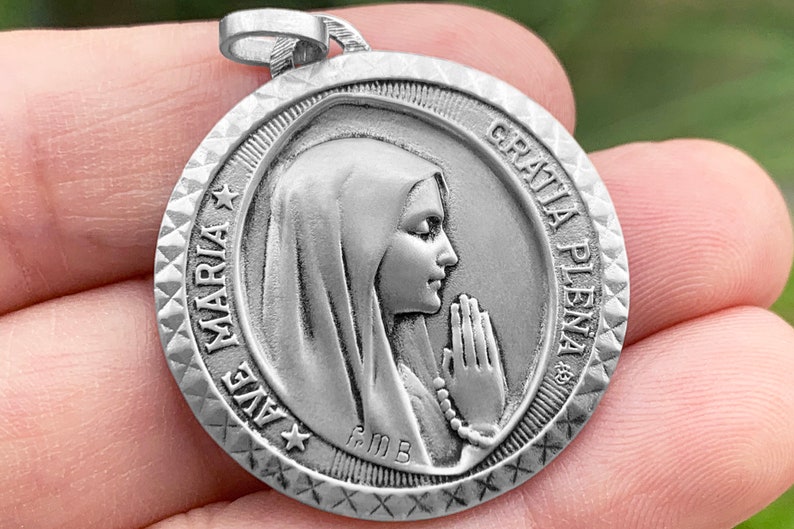 Grande Medaille Religieuse Lourdes Marie Argent Massif 925 Etsy Grande Medaille Religieuse Lourdes Marie Argent Massif 925 Etsy