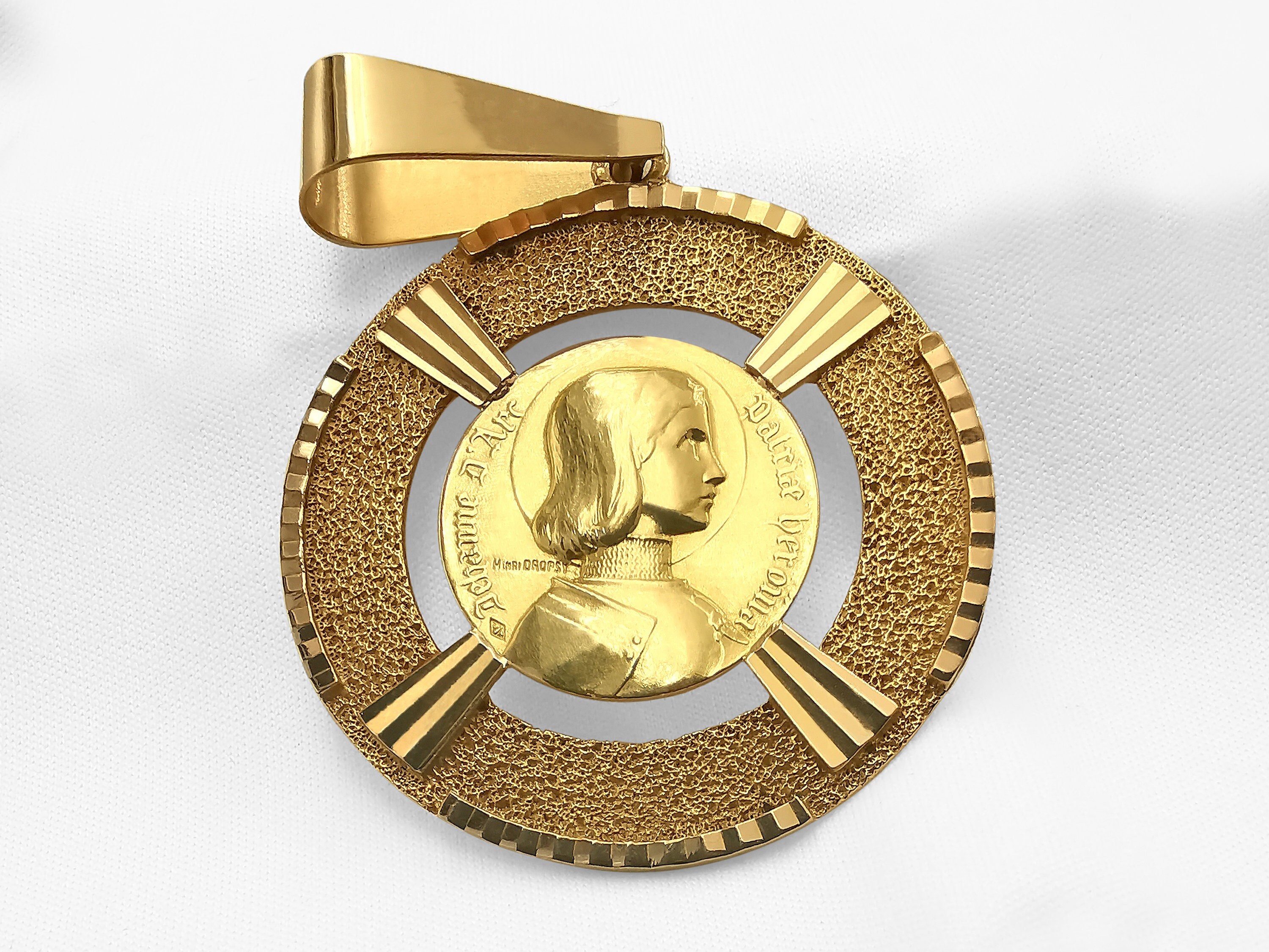 Trés Grande Médaille