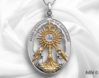 Catholic Eucharistic Monstrance Medal Pendant IHS Blessed Sacrament Angels Adoration Silver Gold Tone Communion Confirmation Gift Jewelry