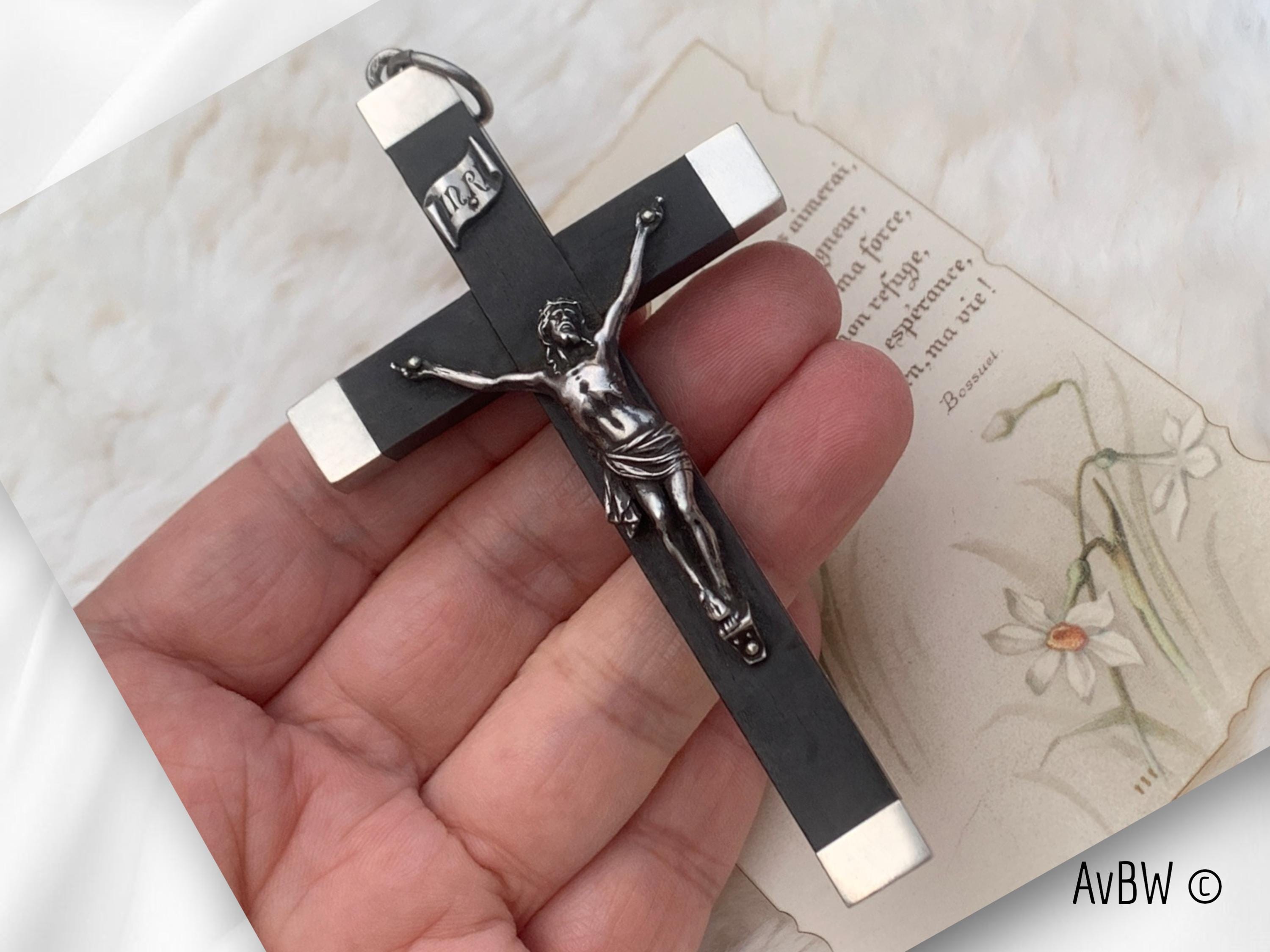 Croix Catholique Ancienne - Bijou Vintage Religieux En Métal