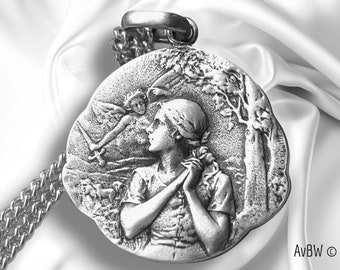 Pendentif de Jeanne d'Arc, Médaille en argent massif - Style Art Nouveau français - haute qualité - Symbole de la foi chrétienne  - Cadeau