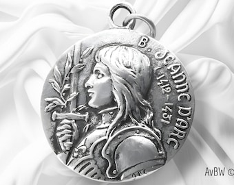 Sterling Silver Joan of Arc Pendant, High-Quality Religious Medal Jewelry, Divine Protection necklace for Communion Confirmation