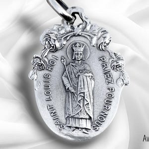 Medal of Saint Louis IX king of France - sterling silver pendant Christian gift religious jewelry French Antique Style - Unique Design