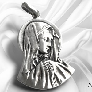 Virgin Mary with Thumb Medal Pendant - Sterling Silver - Sacred Symbol of Deep Faith Protection - Divine Jewel - Christian Gift