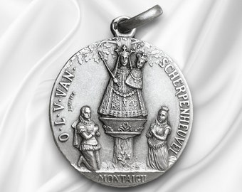 Pendentif médaille Antique Basilique Notre Dame de Montaigu en Argent Massif -  27X24 millimètres -  Art nouveau marial - cadeau Bijou sacré