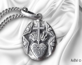 Sacred Heart of Jesus Pendant in Sterling Silver - Art Nouveau design - Jewel for Faith Protection, Spiritual Heritage - Devotional Gift