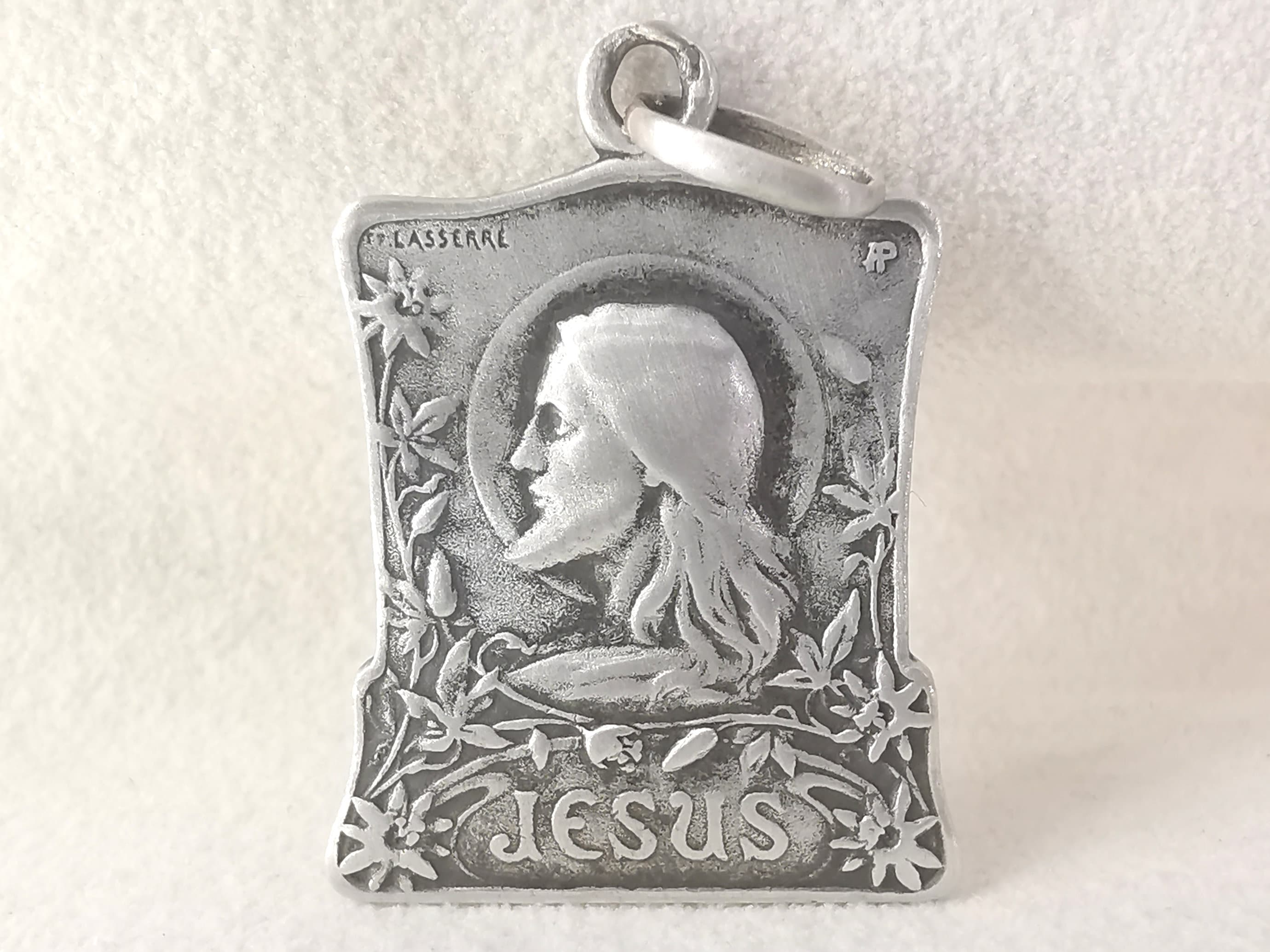 Médaille Antique de Jésus en Argent Massif, Signée Lasserre/French Medal Of Jesus, Sterling Silver, 