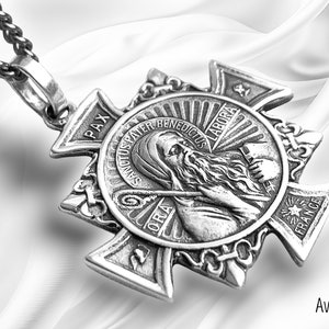 Croix de Saint Benoît, pendentif en Argent Massif, Symbole de Protection Divine, de Foi, Bijou Artisanal Religieux design Antique Français image 2