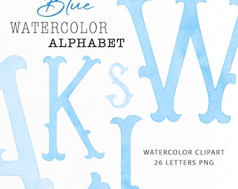 Può includere: Un set grafico digitale che presenta un alfabeto ad acquerello blu con lettere serif. Il testo recita Blue WATERCOLOR ALPHABET, WATERCOLOR CLIPART 26 LETTERS PNG e Sveta ART/Lana. Le lettere A, K, S, J e W sono visualizzate in azzurro.