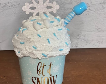 Fake bake, Fake cupcakes, Fake Winter Cupcakes, Kitchen Decor, photo prop, Bakery Decor, Christmas Faux cupcakes