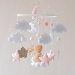 Baby mobiel konijn, mobiel konijn wieg, vilt kinderkamer mobiel voor babymeisje, handgemaakte baby wieg mobiel, cadeau babyshower meisje