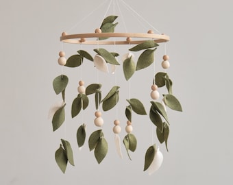 Mobile bébé forêt, mobile floral vert pour chambre d'enfant, mobile feuille pour berceau, mobile neutre, mobile suspendu, mobile vert, cadeau de baby shower