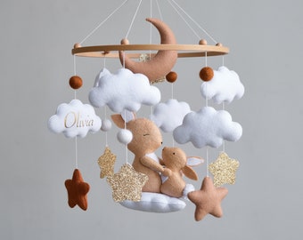 Mobile pour lit de bébé, mobile bébé neutre, mobile nuage, mobile chambre d'enfant lapin, mobile bébé pour chambre de bébé neutre, déco chambre d'enfant bohème, mobile en feutre