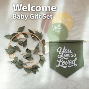 Baby mobile, Green nursery decor, Neutral baby gift set, Baby name sigh, Felt banner, Baby shower gift, Leaf crib mobile, Boho baby room