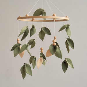 Forest crib mobile, Leaf baby mobile, Minimalist baby crib mobile, Green floral nursery mobile, Hanging mobile, Baby shower gift 画像 6