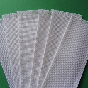 B36-WHX2 - 6 marcadores de ponto cruz Aida em branco, 14 unidades, com padrão de renda