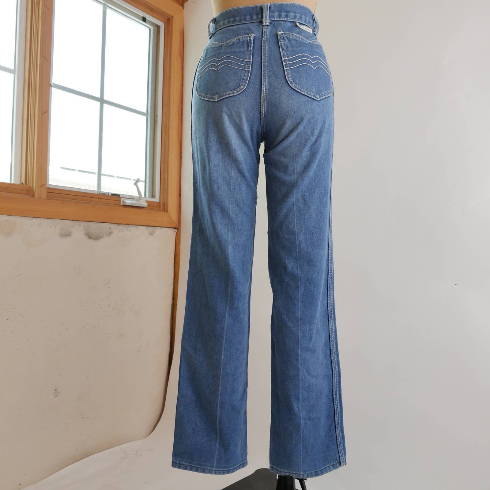 1970s Star Moon Embroidered Bell Bottom Jeans by Hash – Breath Of the Earth