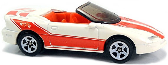 hot wheels 95 camaro convertible